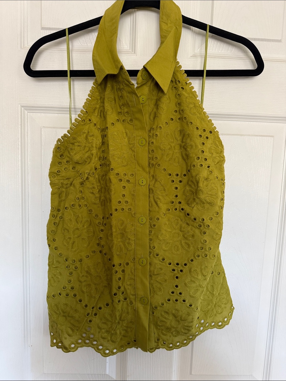 Women’s Olive Eyelet Halter Button-Up Top
